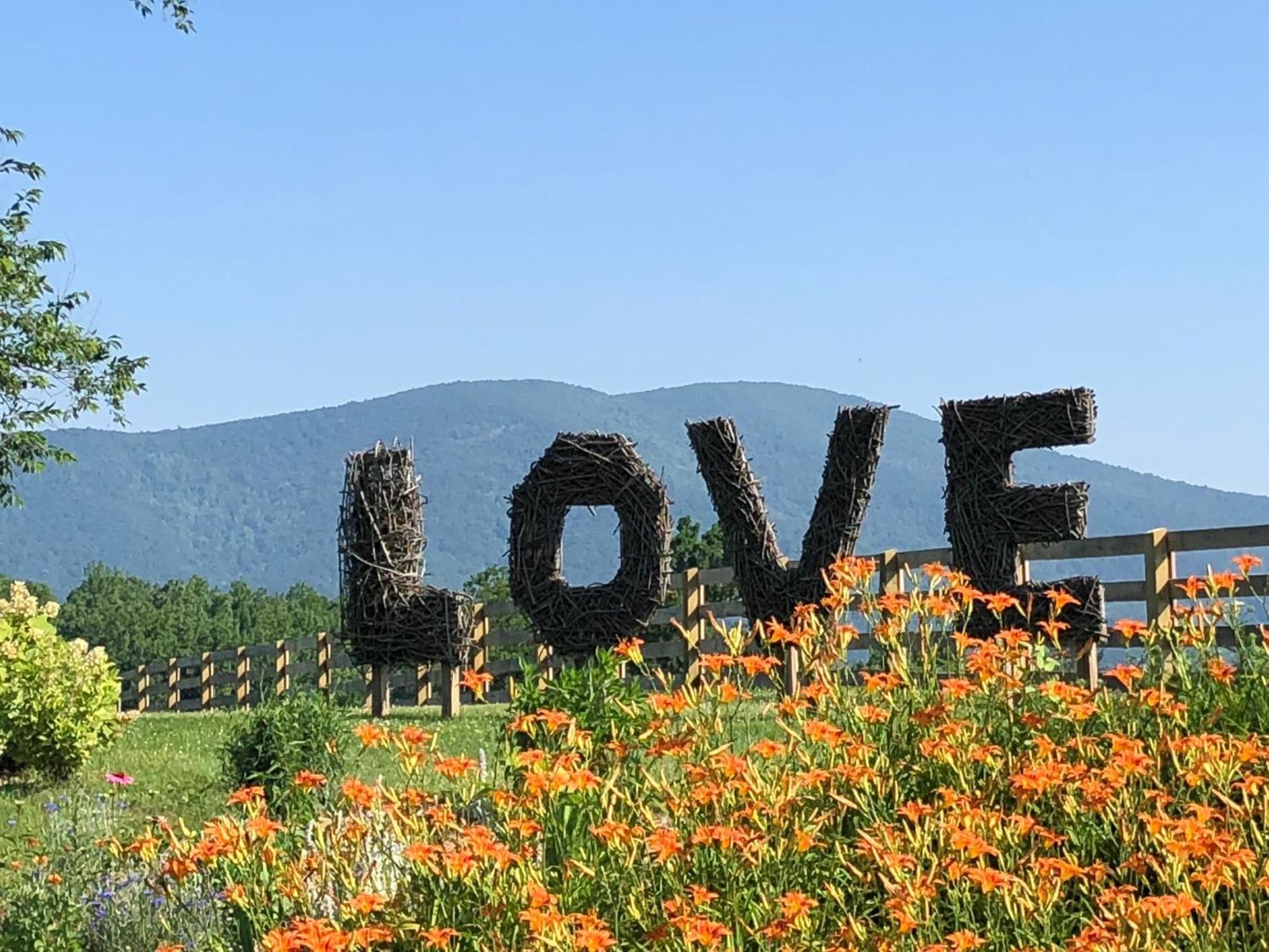 Montfair Resort Farm Crozet Стая снимка